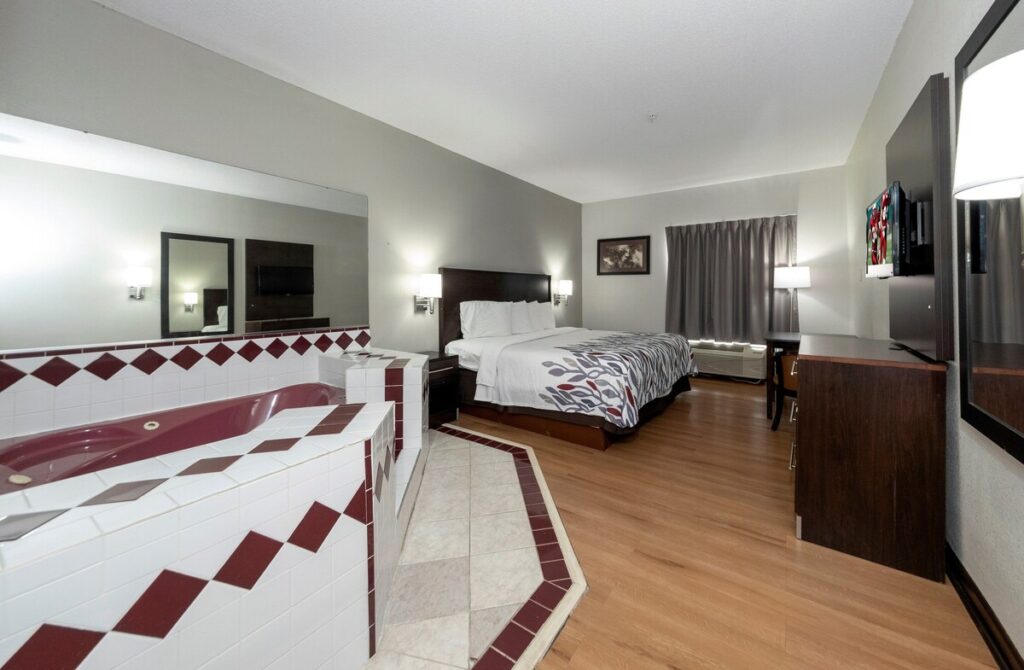 Red Roof Inn Atlanta Southeast – Stockbridge - Image 4