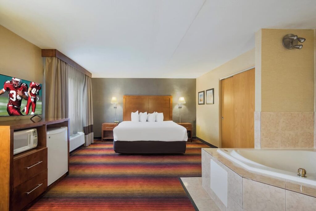 Red Roof Inn Fairfield - Image 3