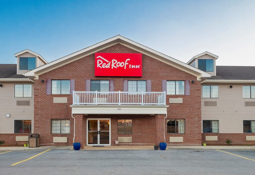 Red Roof Inn Hartselle - Image 4