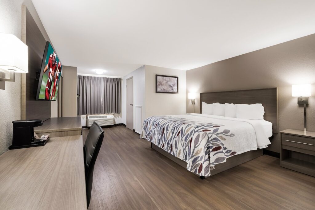 Red Roof Inn Weedsport - Image 2