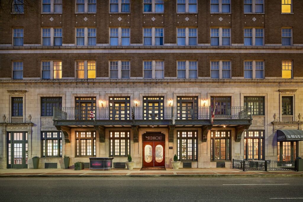 Redmont Hotel Birmingham, Curio Collection by Hilton - Image 2