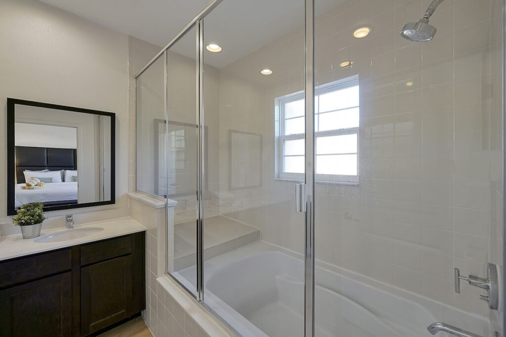 Regal Oaks Resort Vacation Townhomes by IDILIQ