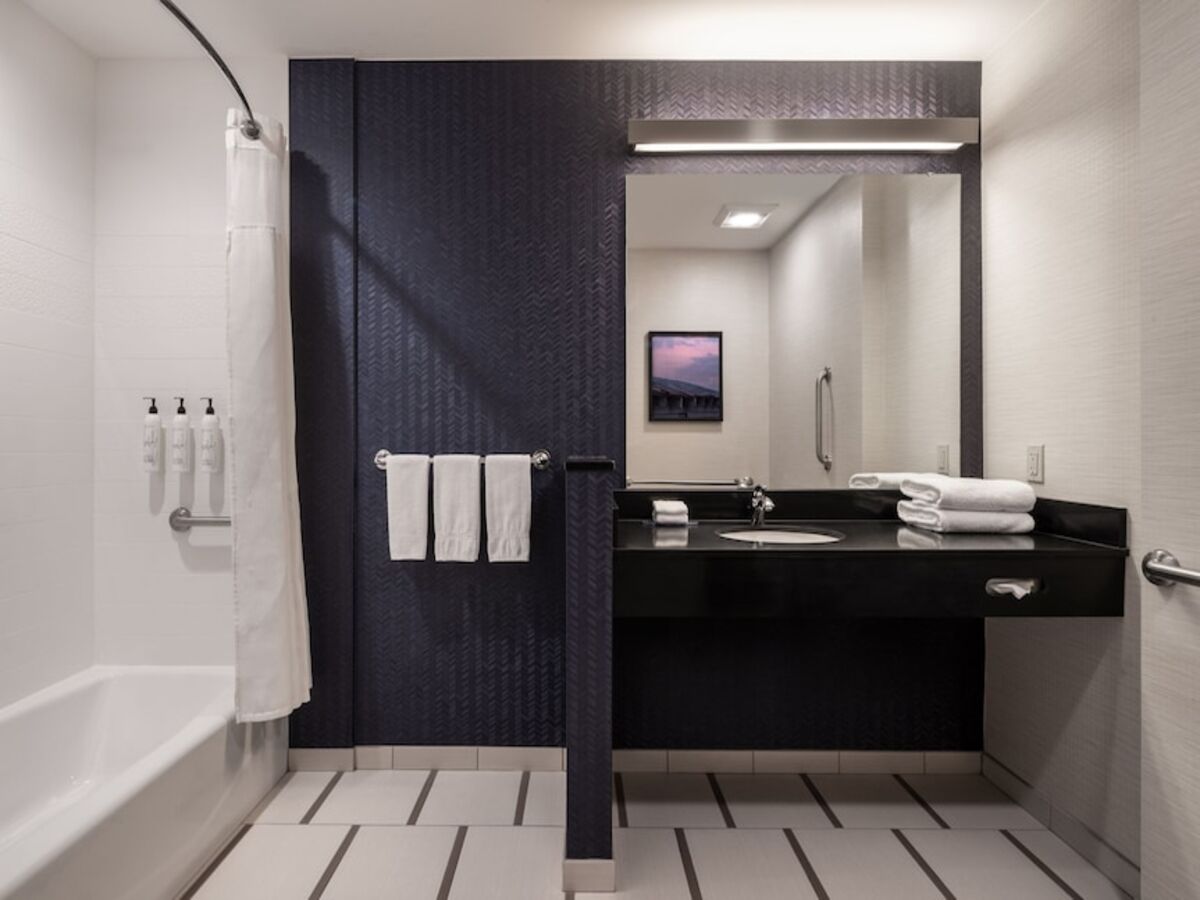 Residence Inn by Marriott Akron Fairlawn 1