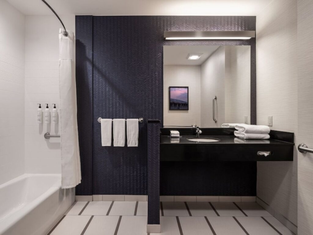 Residence Inn by Marriott Akron Fairlawn - Image 2