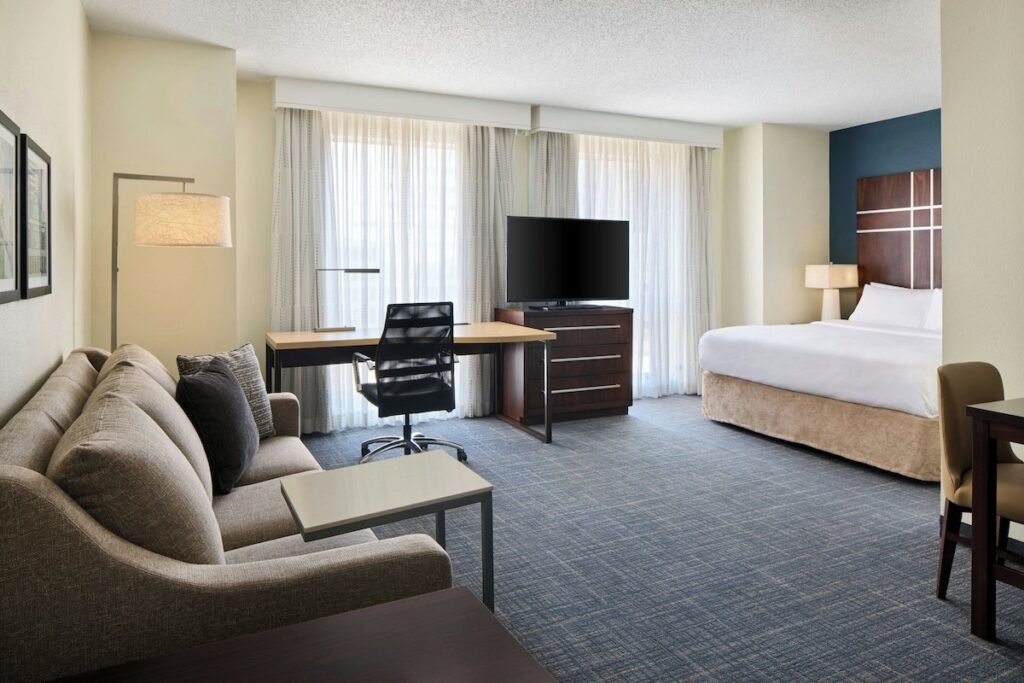 Residence Inn by Marriott Charlotte Uptown - Image 3