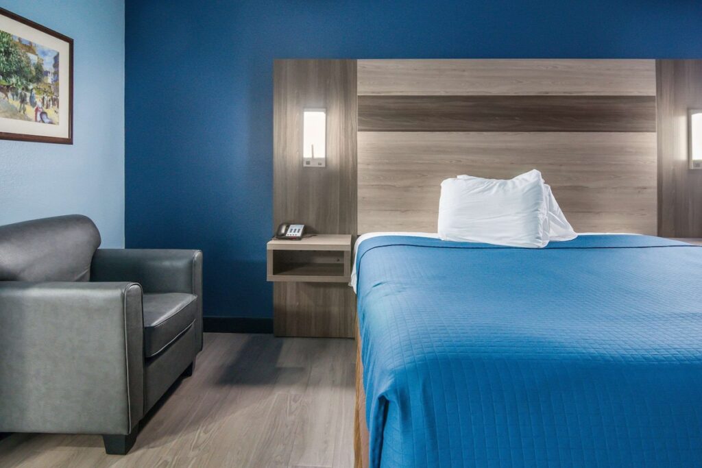 Rodeway Inn Carrollton I-35E - Image 1