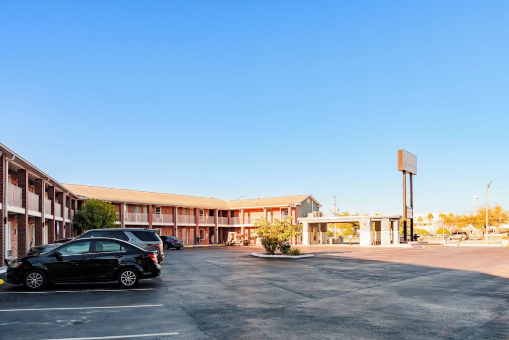 San Marco Inn East - Image 2