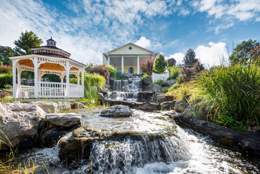 Savannah House Hotel - Image 2