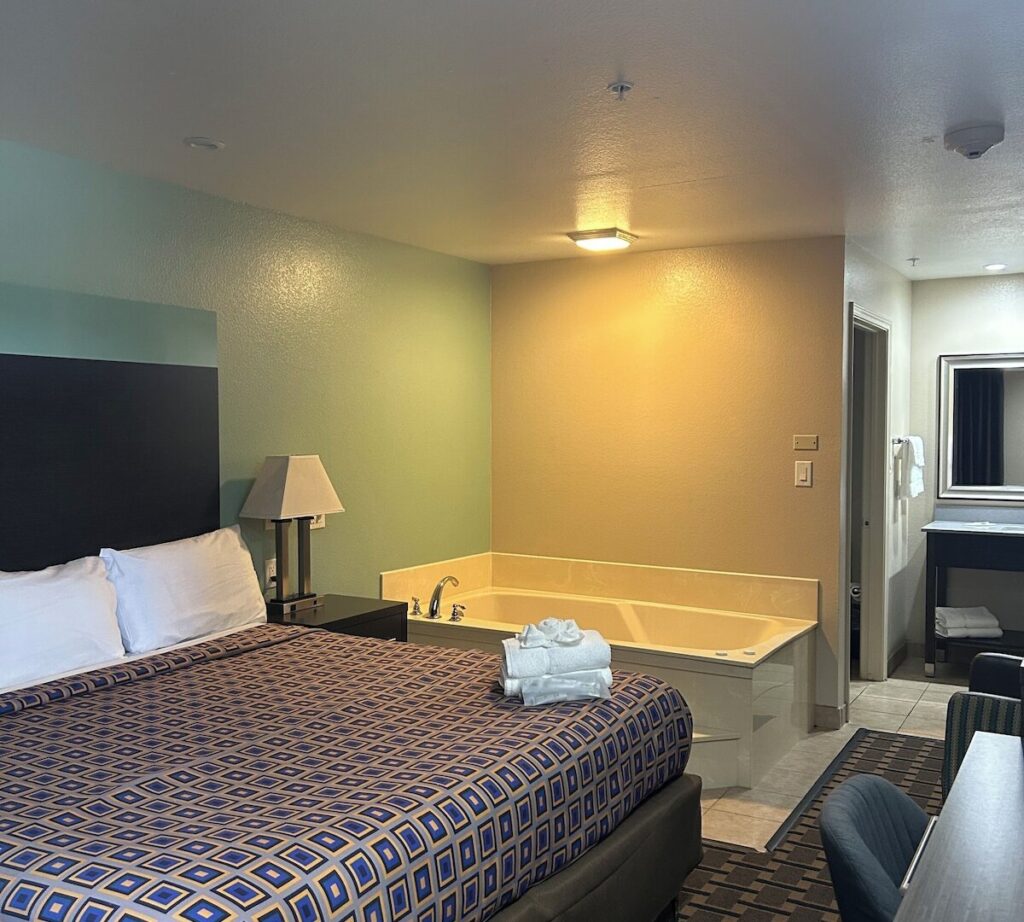 Scottish Inns White Settlement - Image 3