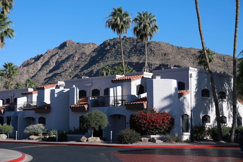 Scottsdale Camelback Resort - Image 2