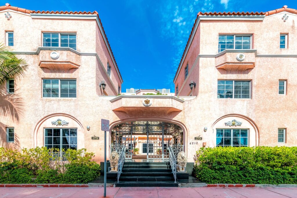 Secret Garden Miami Beach - Image 2