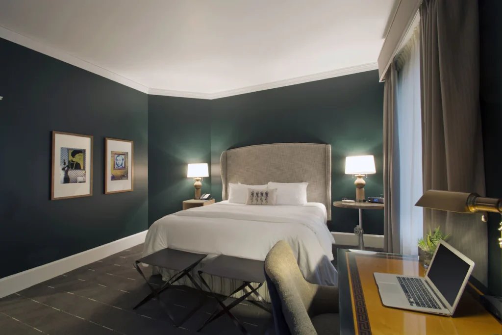 Sentinel Hotel - Image 1