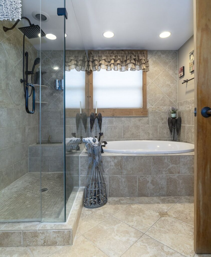 Shirley’s Bed and Breakfast - Image 1