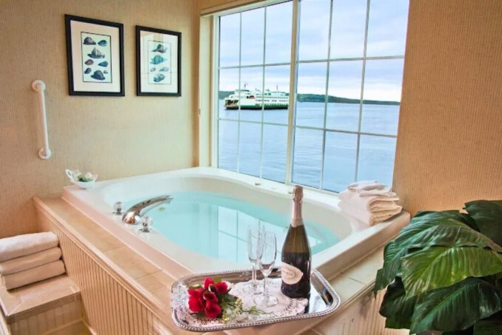 Silver Cloud Hotel – Mukilteo Waterfront - Image 2