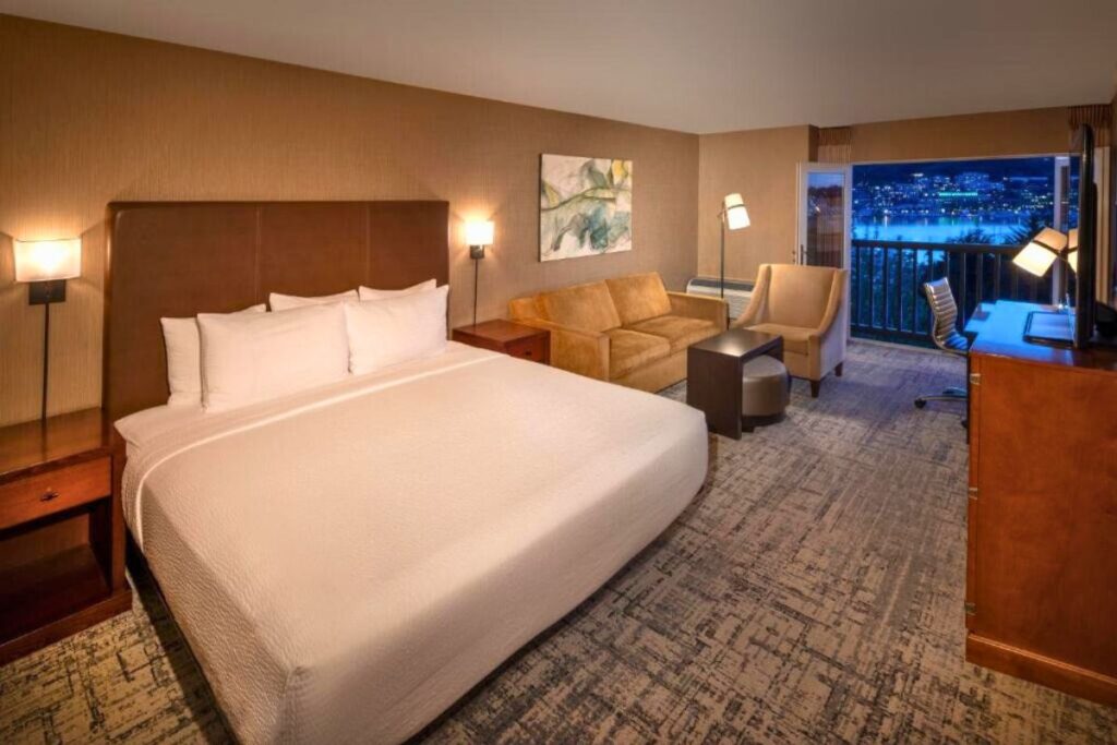 Silver Cloud Hotel – Seattle Lake Union - Image 2