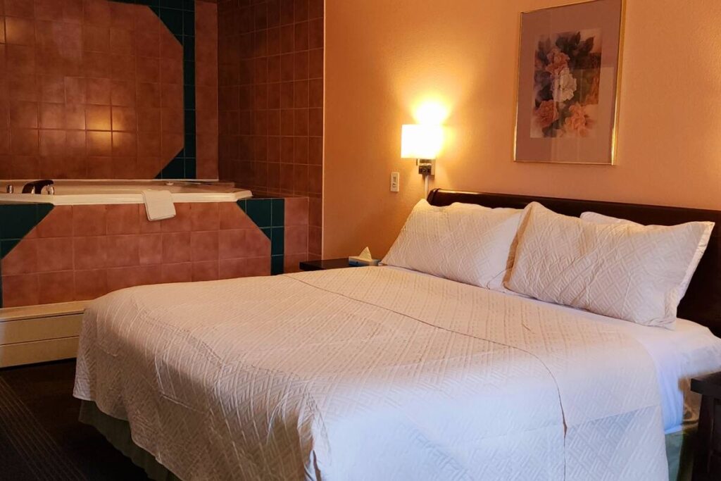 Silver Saddle Motel - Image 3