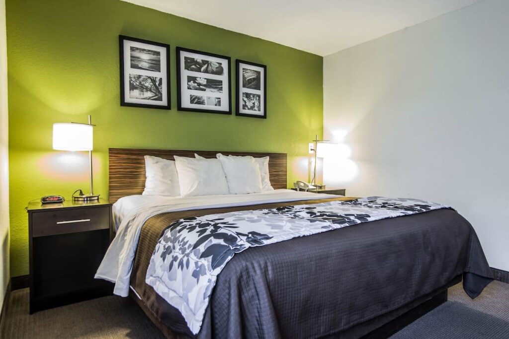 Sleep Inn Airport - Image 4