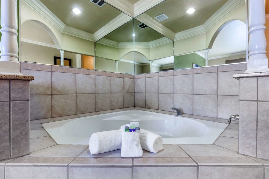 Sleep Inn & Suites Hewitt – South Waco - Image 2