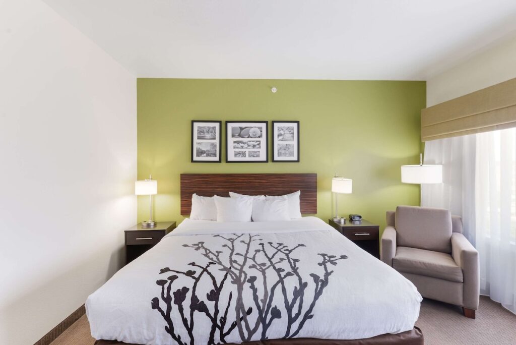 Sleep Inn & Suites Midland West - Image 4