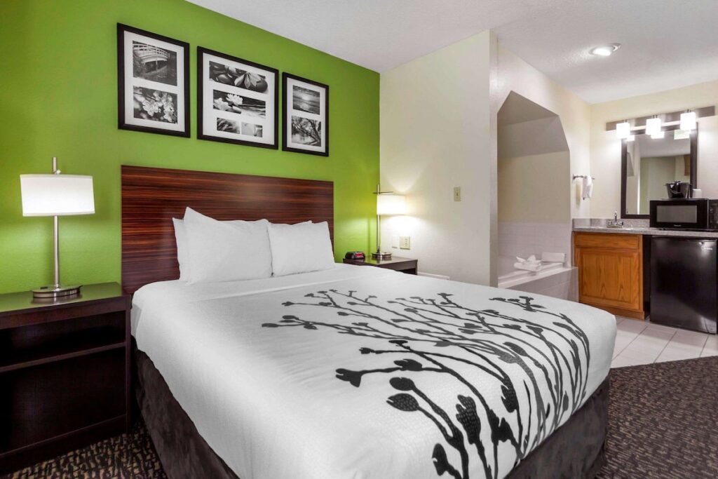 Sleep Inn & Suites Omaha Airport - Image 1