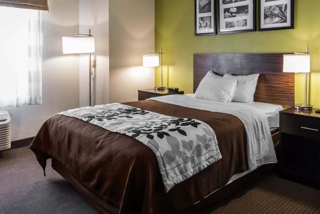 Sleep Inn & Suites - Image 3