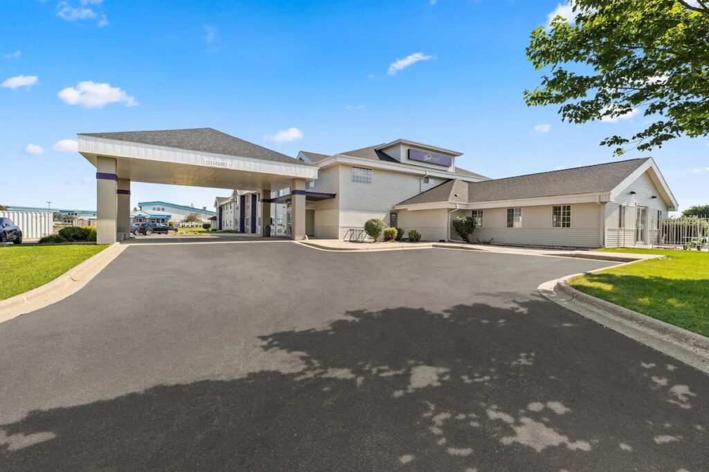 Sleep Inn & Suites Verona – Madison Southwest - Image 2