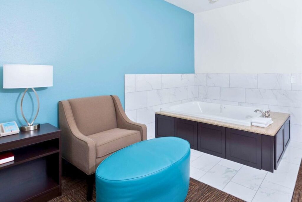 Sleep Inn & Suites Washington near Peoria - Image 1