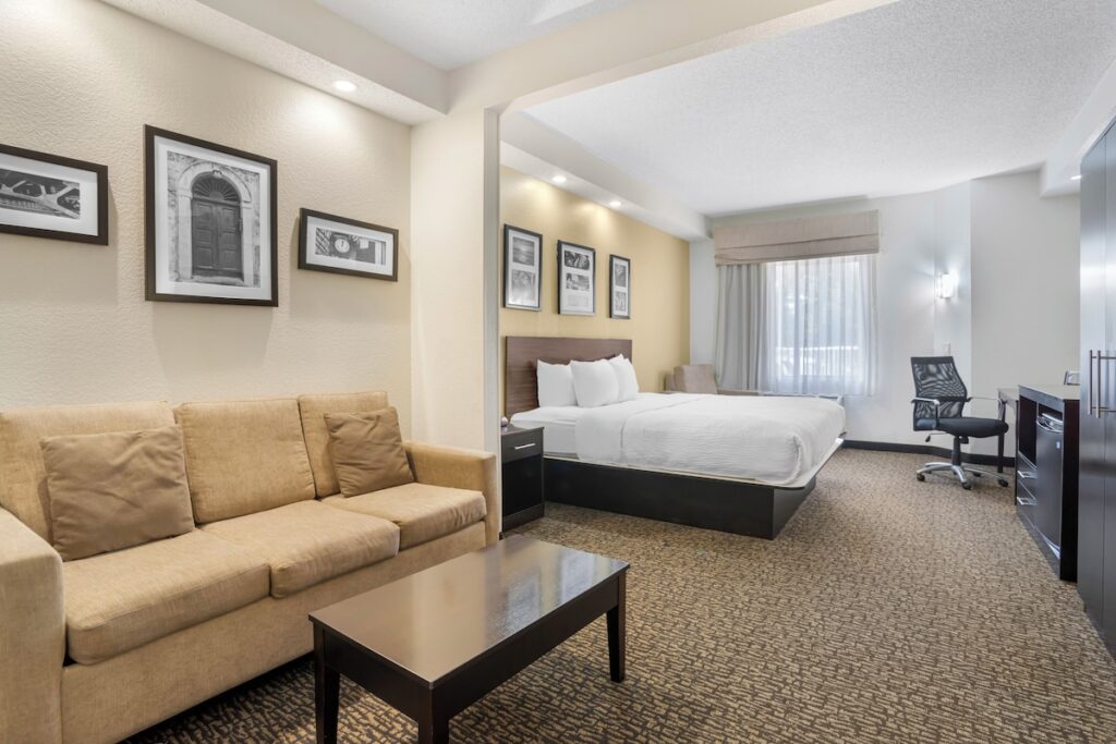 Sleep Inn & Suites at Concord Mills - Image 3