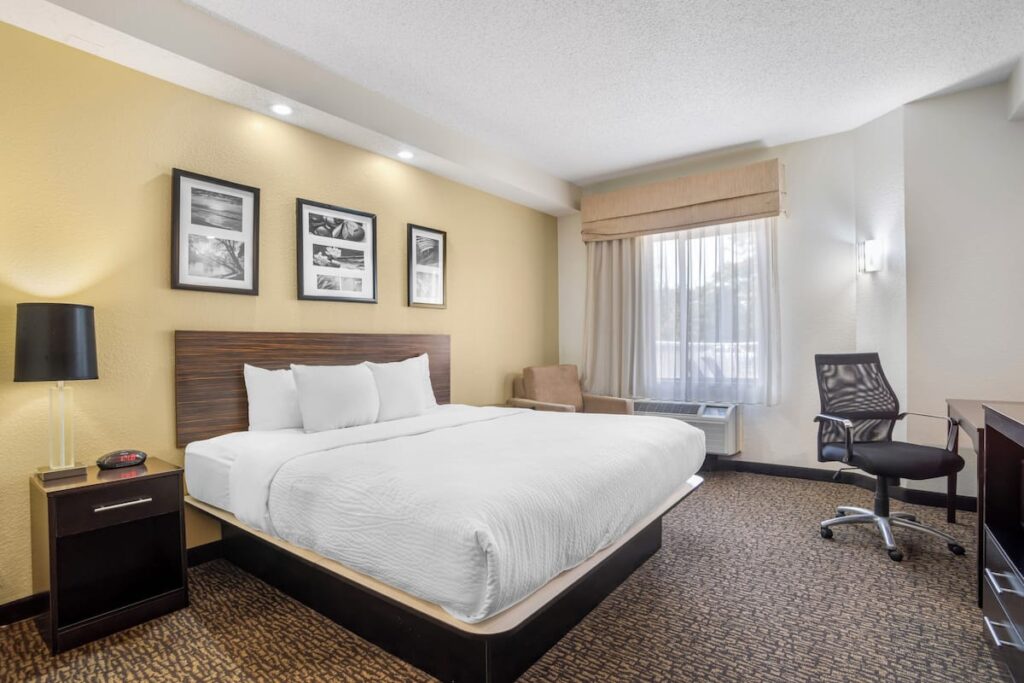 Sleep Inn & Suites at Concord Mills - Image 1