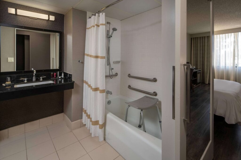 Sonesta Nashville Airport - Image 4