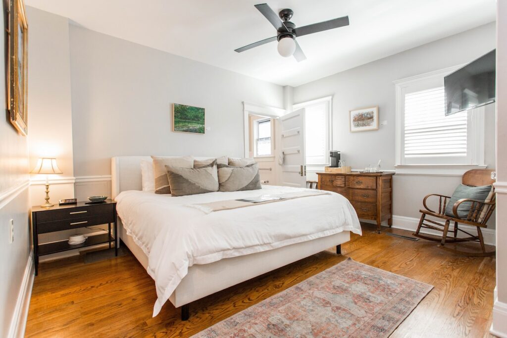 Southmoreland on the Plaza an Urban Inn - Image 2