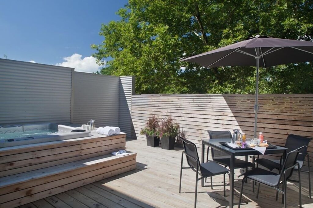 St Paul Hotel Wooster - Image 2