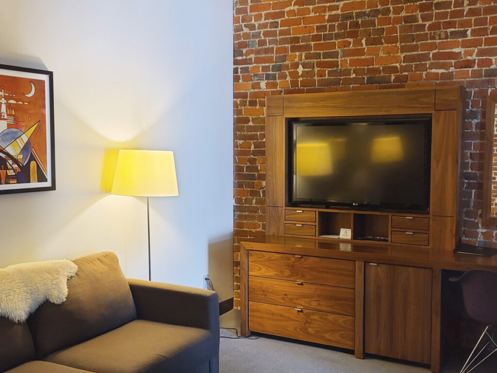 St Paul Hotel Wooster - Image 4