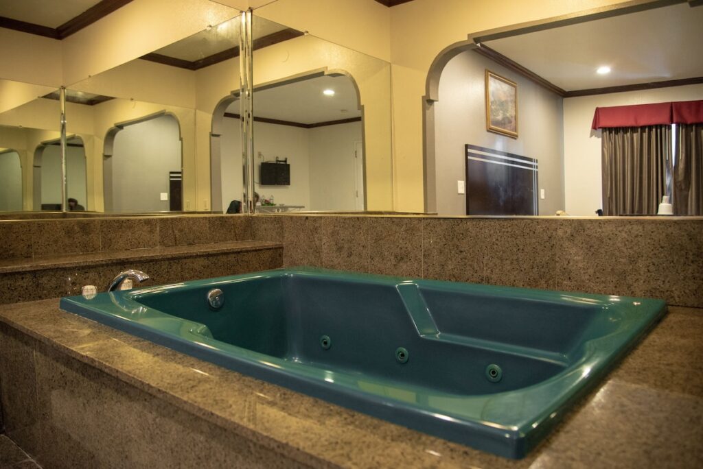 Starlight Inn La Brea - Image 1