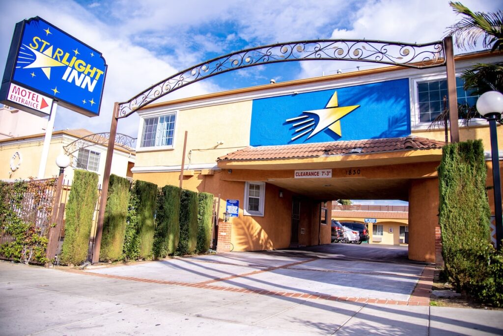 Starlight Inn La Brea - Image 5