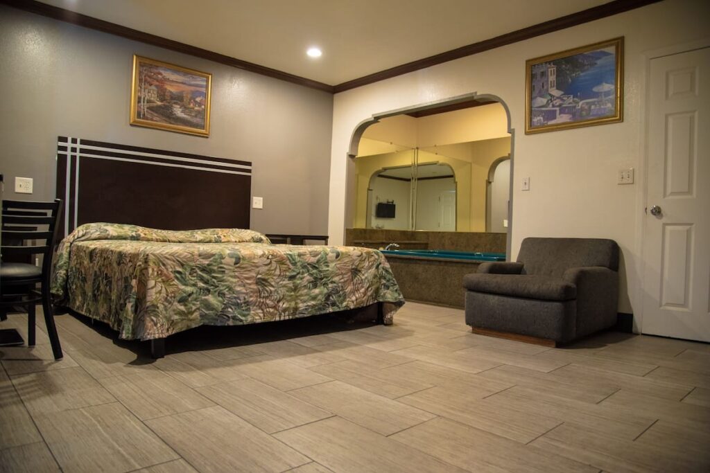 Starlight Inn La Brea - Image 3