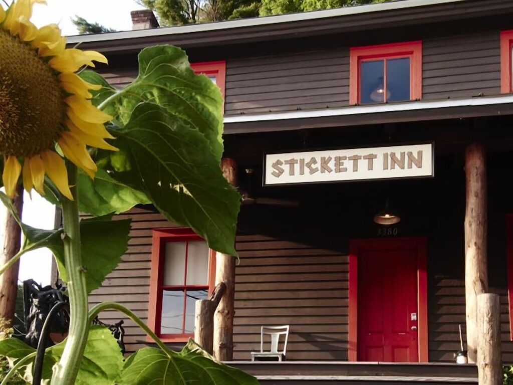Stickett Inn - Image 4