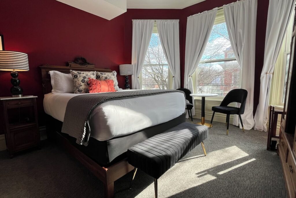 Stone Gables Inn - Image 3