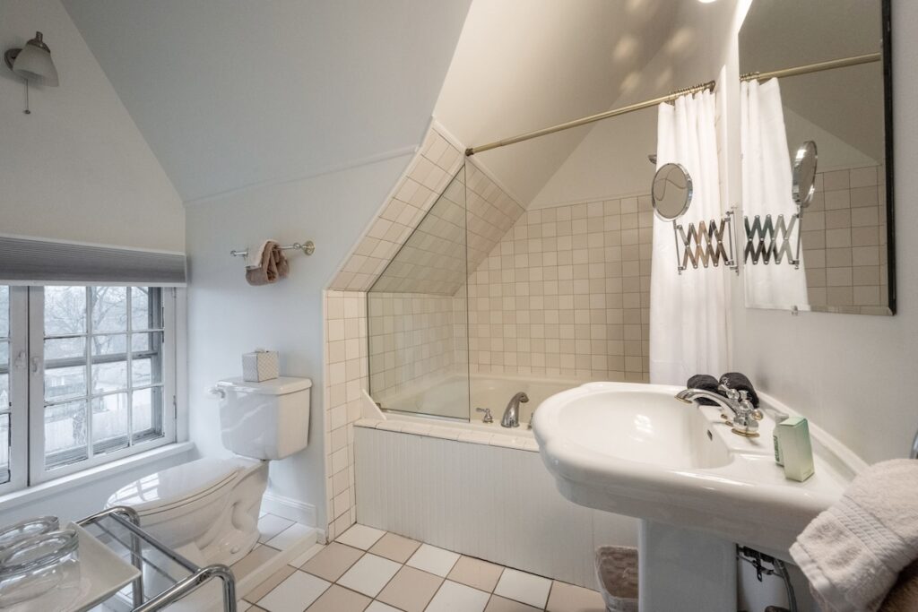 Stone Soup Inn - Image 3