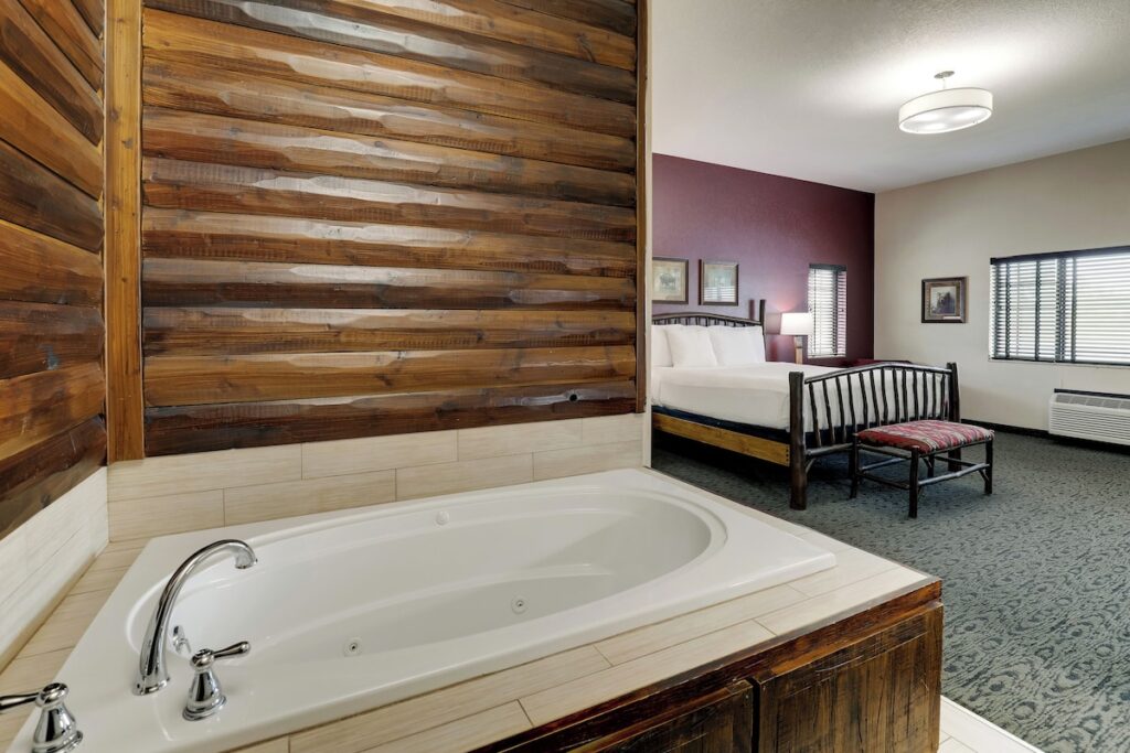 Stoney Creek Hotel Kansas City – Independence - Image 1