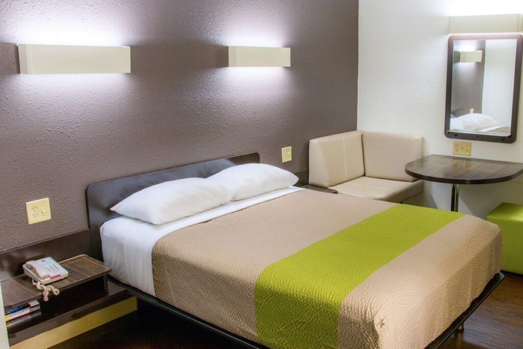 Studio 6 San Antonio, TX – Lackland AFB - Image 3