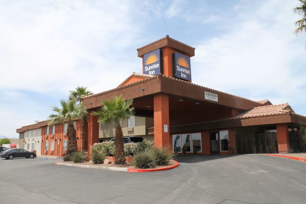 Sunrise Inn Hotel - Image 2