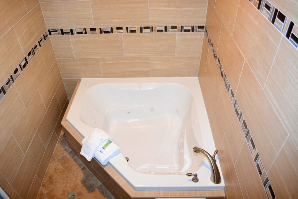 Sunset Motel - Image 1