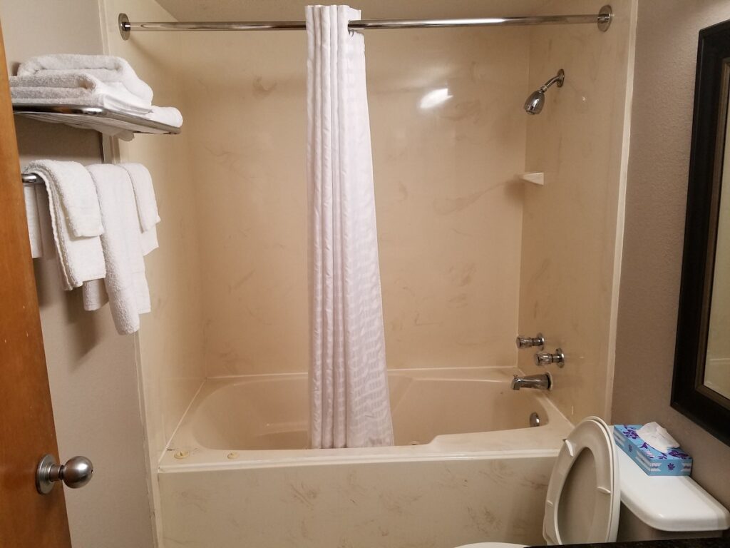 Super 8 by Wyndham Bentonville