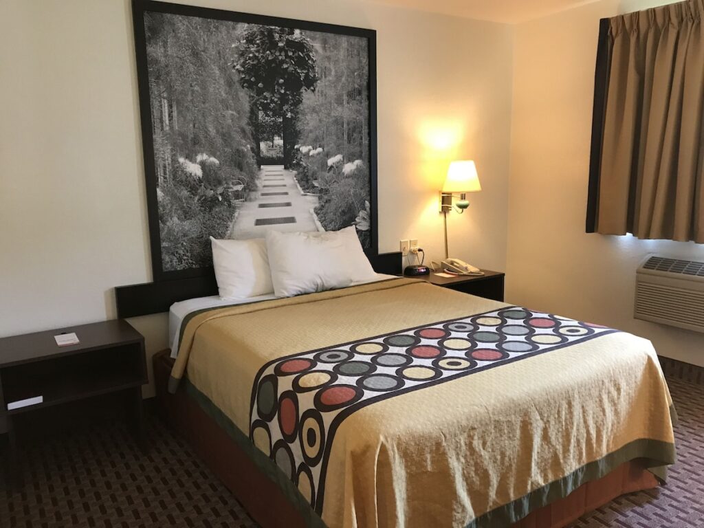 Super 8 by Wyndham Canonsburg/Pittsburgh Area - Image 3