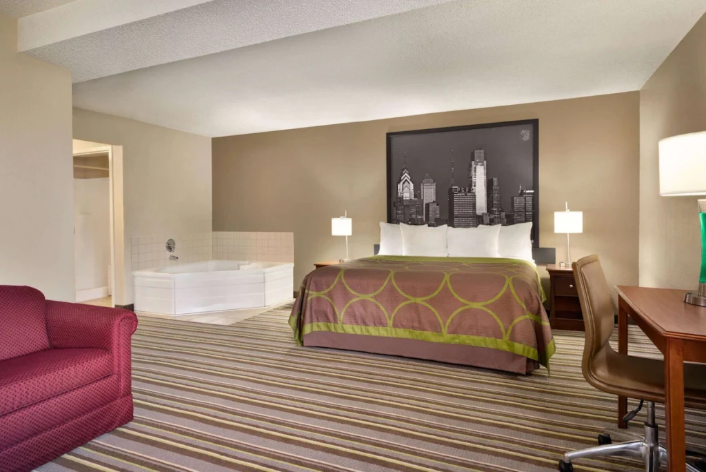 Super 8 by Wyndham Chambersburg I-81 - Image 1