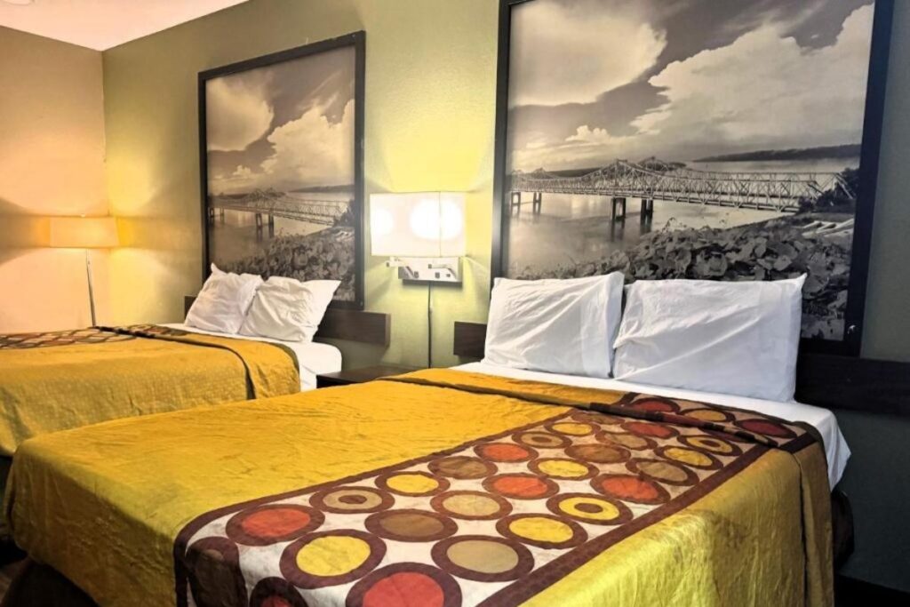 Super 8 by Wyndham Jackson Ridgeland - Image 3