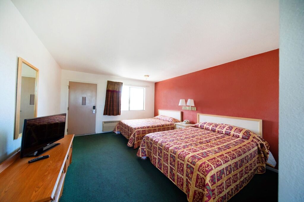 Superior Suites Phoenix Mesa - Image 1