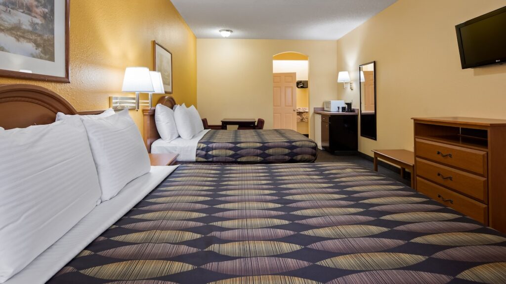 SureStay Hotel By Best Western Mission - Image 3