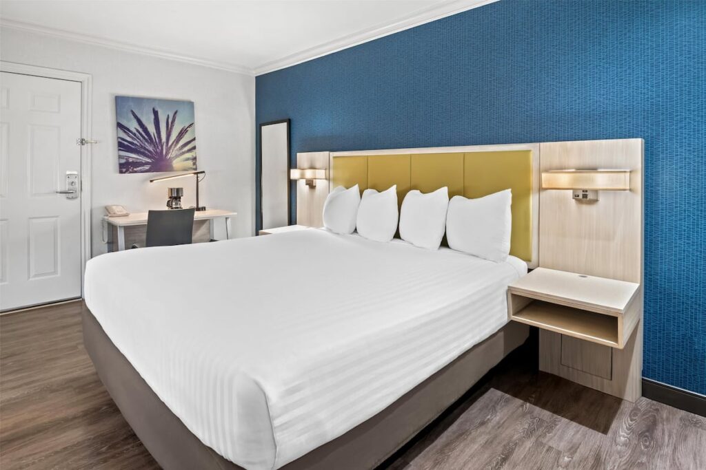 SureStay Hotel by Best Western Santa Monica - Image 3